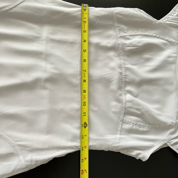 Guess Dress. Size 38 or 6 - Picture 5 of 9